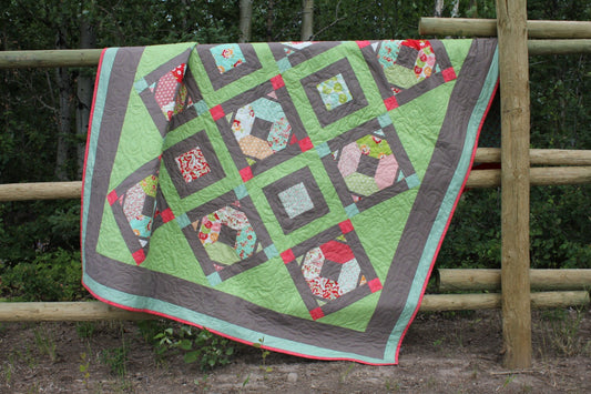 Sweet Song Quilt | Paper Pattern