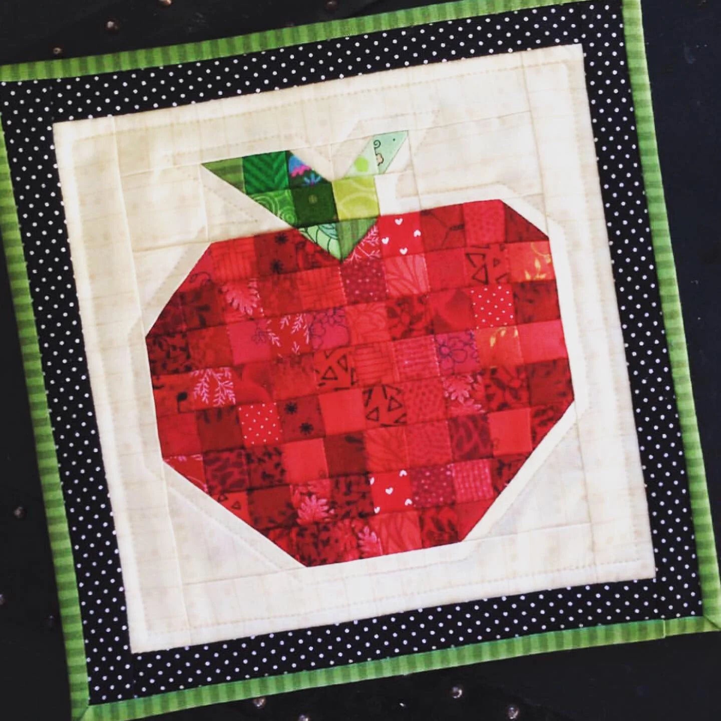 Apple & Core Petite Patchwork Mini Quilt | Paper Pattern