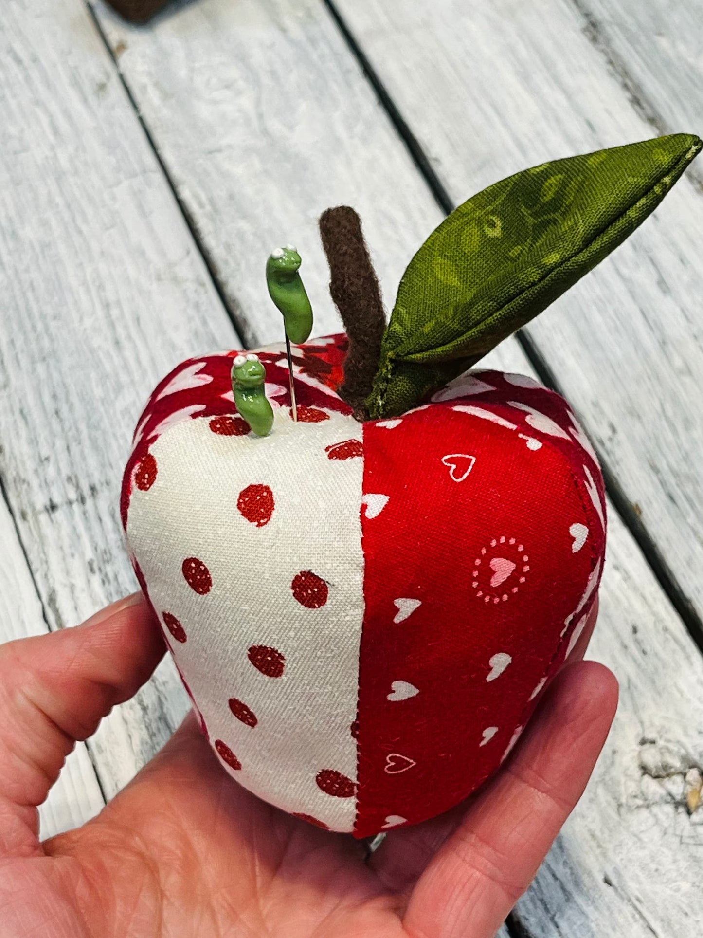 Apple and Tree Pincushions | Paper Pattern