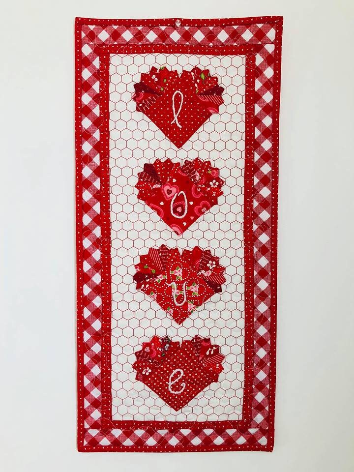 Love Hearts Wall Hanging | PDF Pattern