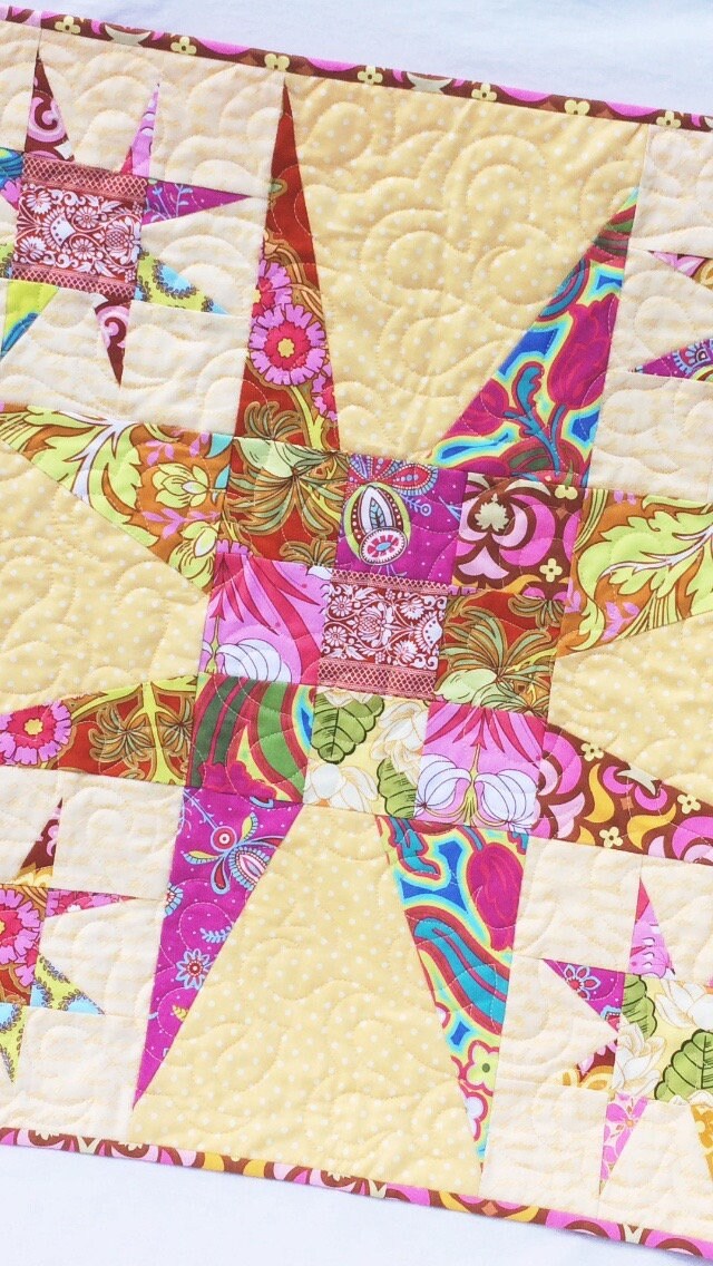 Wonky Star Wall Hanging | Paper Pattern