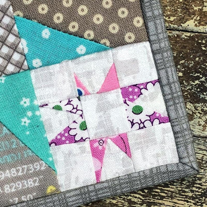 Wonky Star Micro Mini Quilt | Paper Pattern