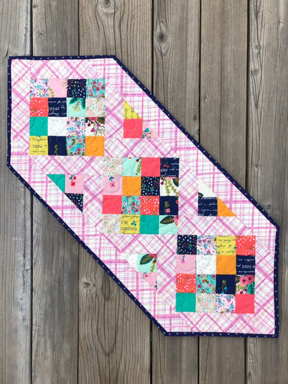 To the Point Table Runner | PDF Pattern