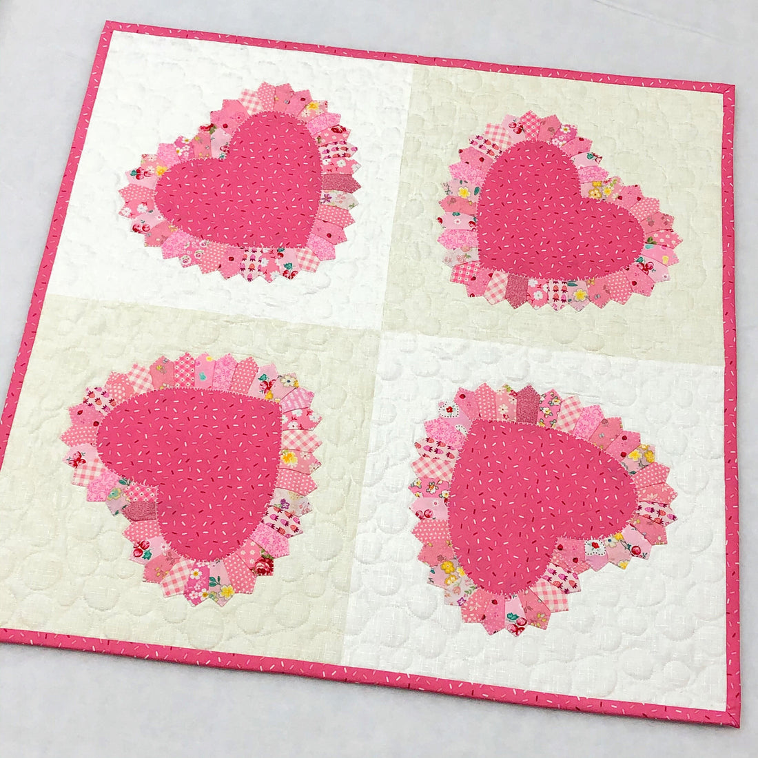 Heart Dresden Table Runner | PDF Pattern – berrybirdy.com